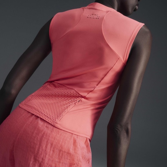 NWT Nike Running Division Tank Top Athletic Muscle Shirt Dri Fit Aster Pink M - Picture 4 of 15